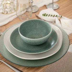 Plato llano de gres verde de Maisons du Monde