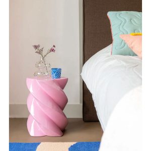 Mesa auxiliar Pillar rosa de &Klevering