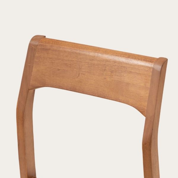 Silla Nory de madera de Banak