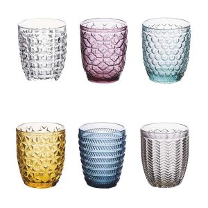 Vasos de cristal de colores