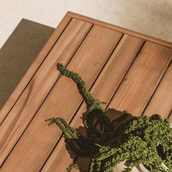 Mesa de centro para jardín cuadrada en madera de acacia Dailin de Sklum