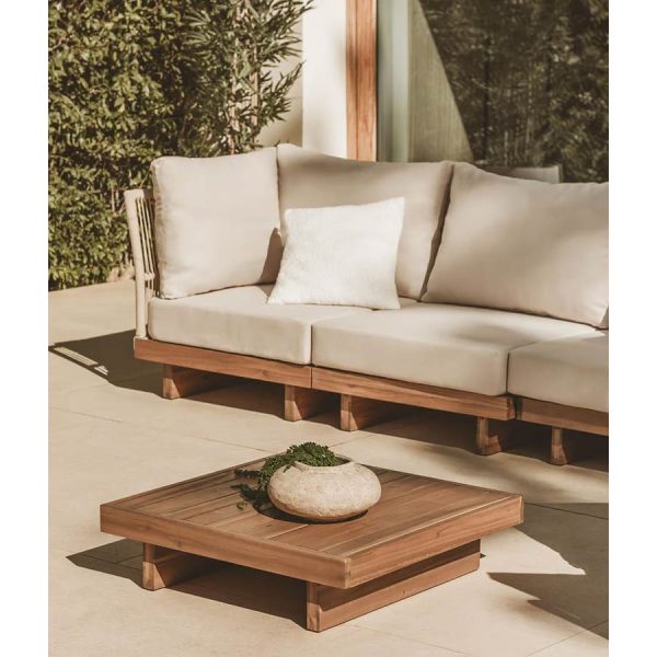 Mesa de centro para jardín cuadrada en madera de acacia Dailin de Sklum