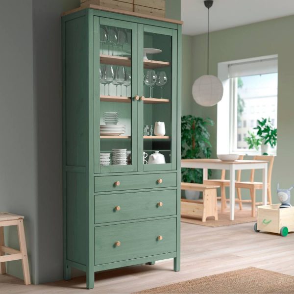 Vitrina Hemnes verde de Ikea