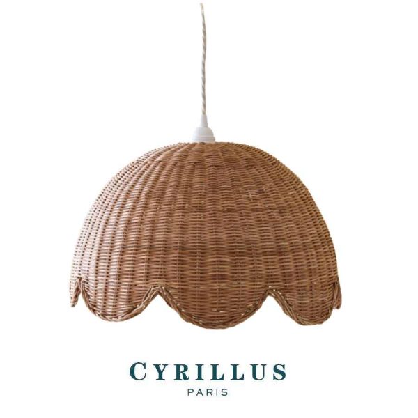 Suspension fleur en rotin de Cyrillus