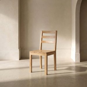 Silla Liona de madera maciza de Banak