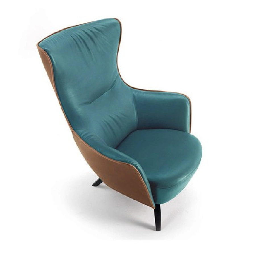 Poltrona Frau armchair by Mamy Blue