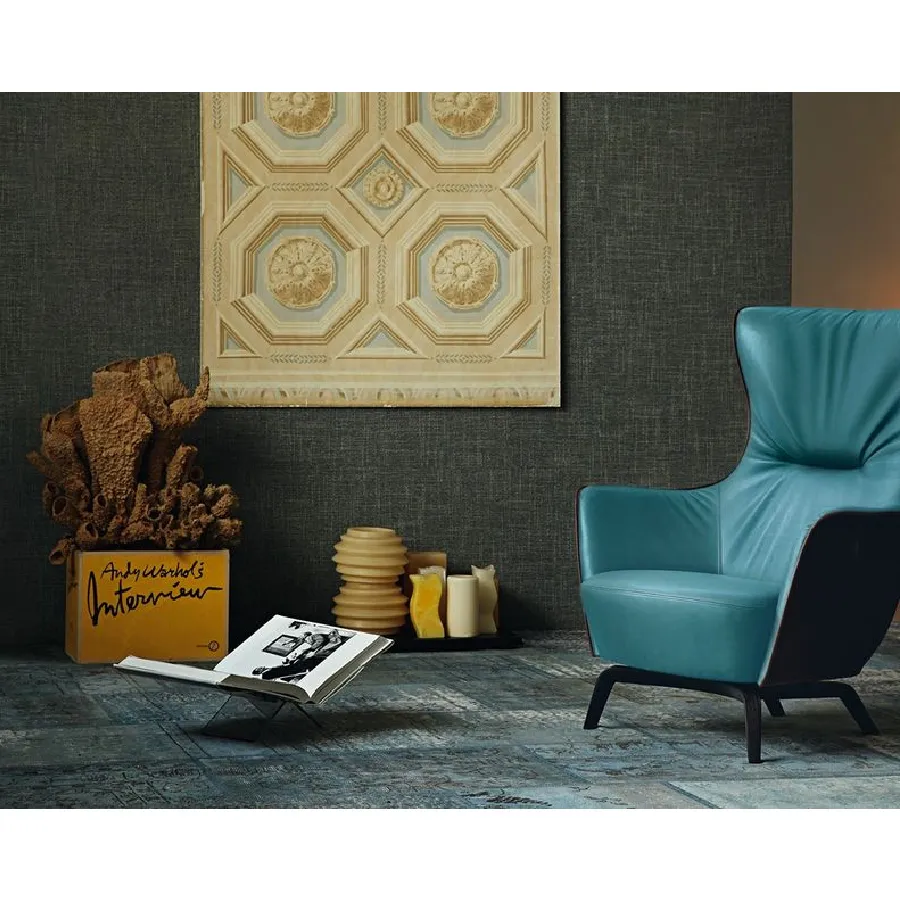 Poltrona Frau armchair by Mamy Blue
