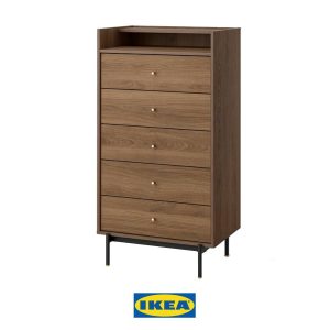 Cómoda alta marrón nogal Radmanso de Ikea