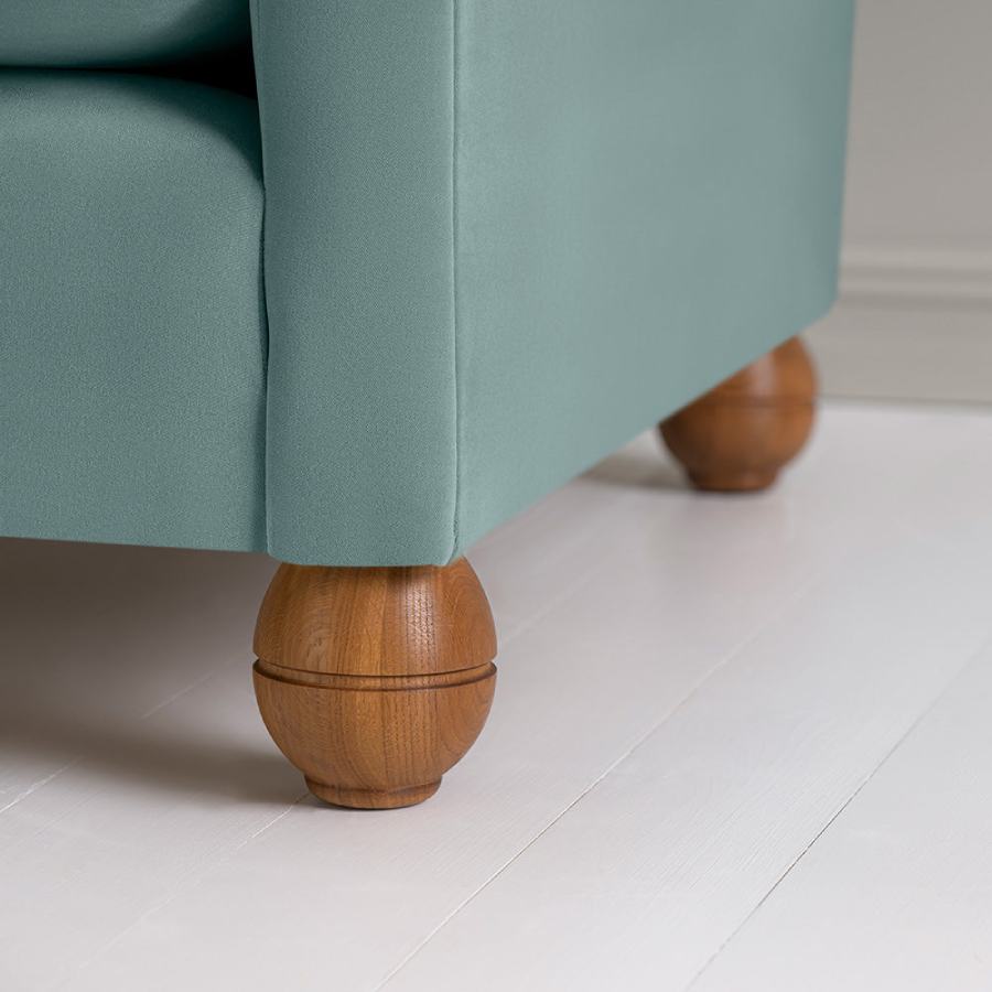 Idler armchair in blue velvet by Nix