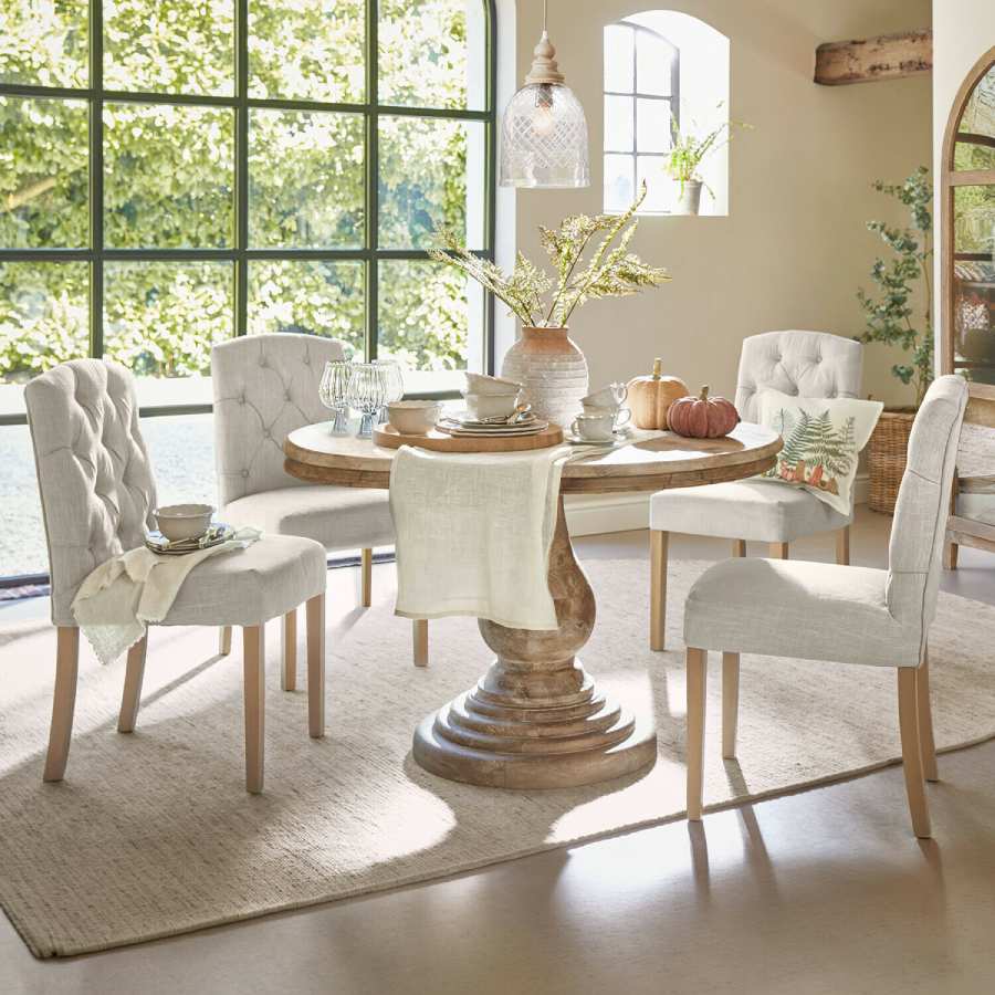 Silla Fulden tapizada en lino de Loberon