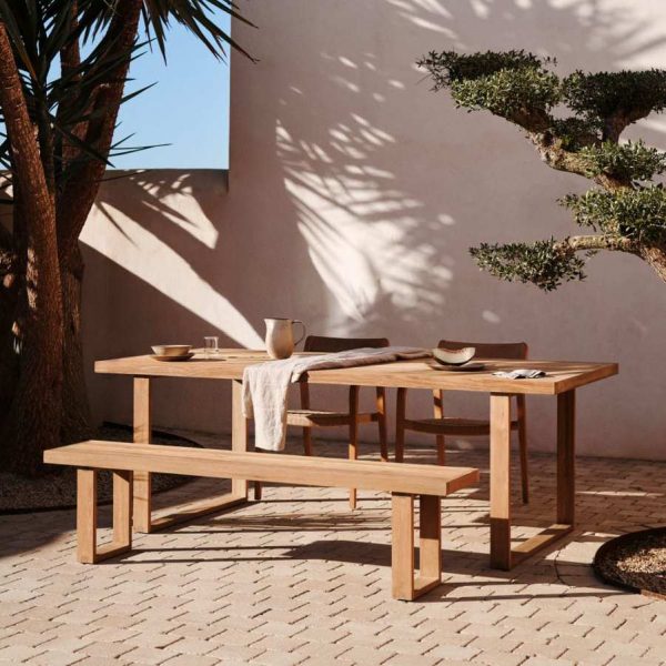 Mesa de exterior Canadell de madera de Kave Home