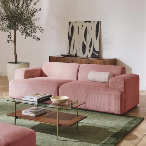 Sofá rosa de pana